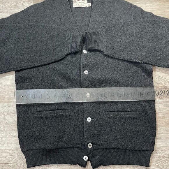 100% Alpaca Grandpa Cardigan - Picture 2 of 11